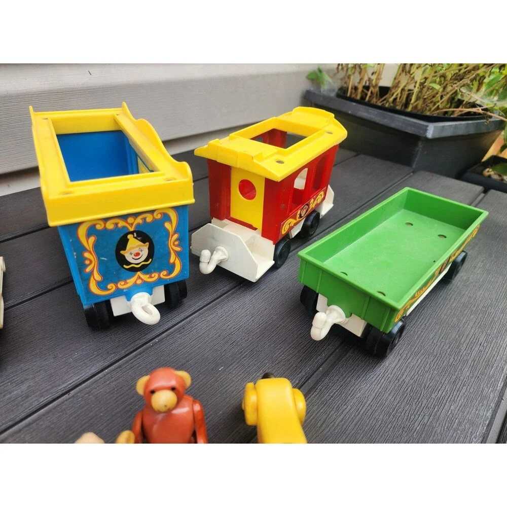 Vintage Fisher-Price Little People Circus Train #991 Toy Animal Zoo W/Animals +